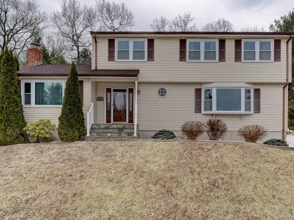 243 Timber Trail, East Hartford, CT 06118