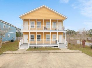 2417 Felicity St, Ocean Springs, MS 39564