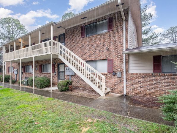 130 S Estes Dr #F-6, Chapel Hill, NC 27514