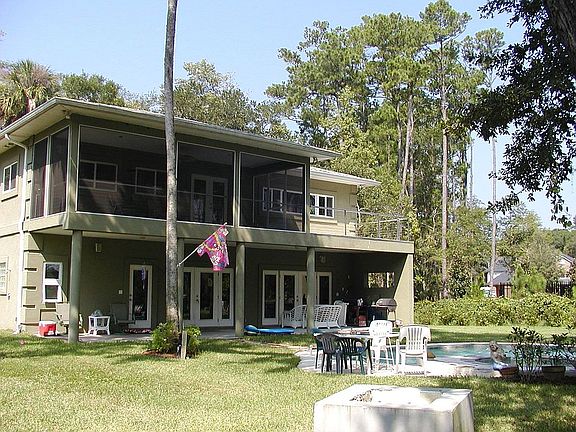 4th image of 598 N Wilderness Trl