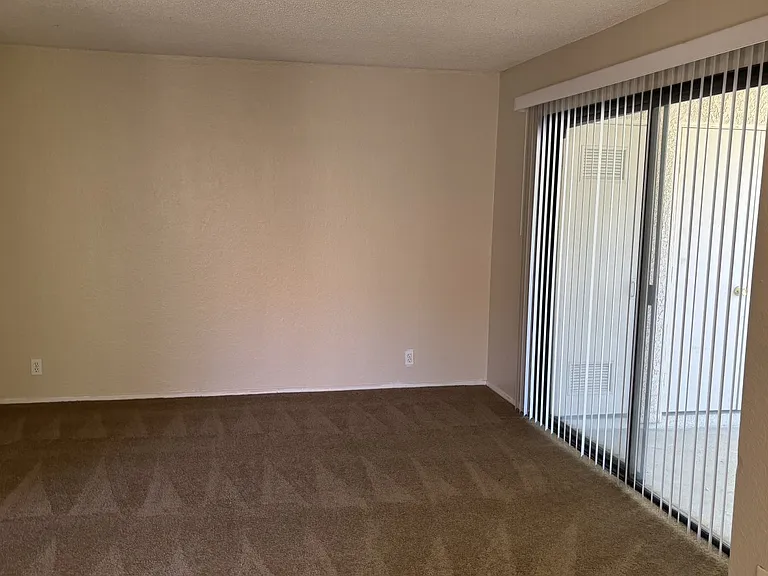 2554 Olive Dr #92 — Photo 11