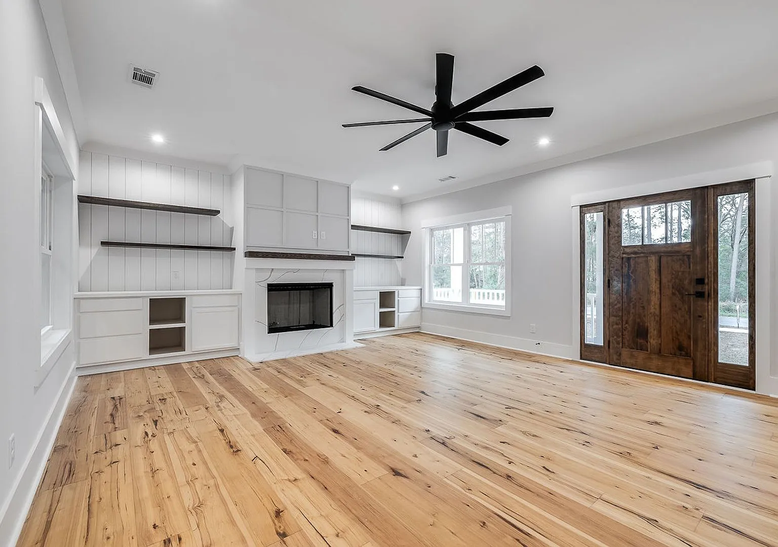 Beautiful New Construction Home For Rent on Wilmington Island — Photo 2