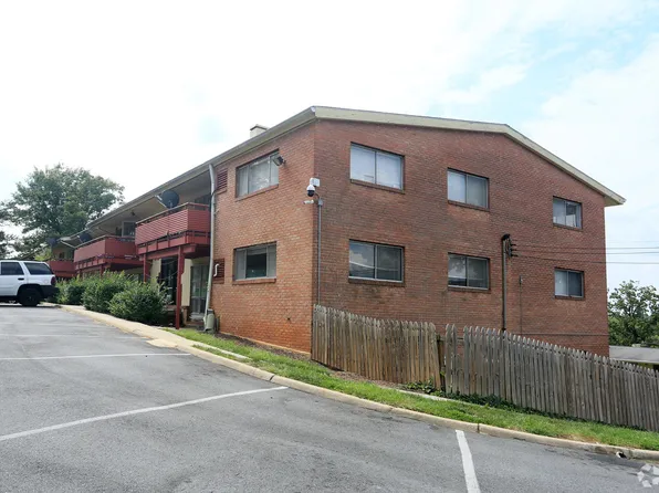 East Pines Terrace, 6717 Riverdale Rd APT H, Riverdale, MD 20737