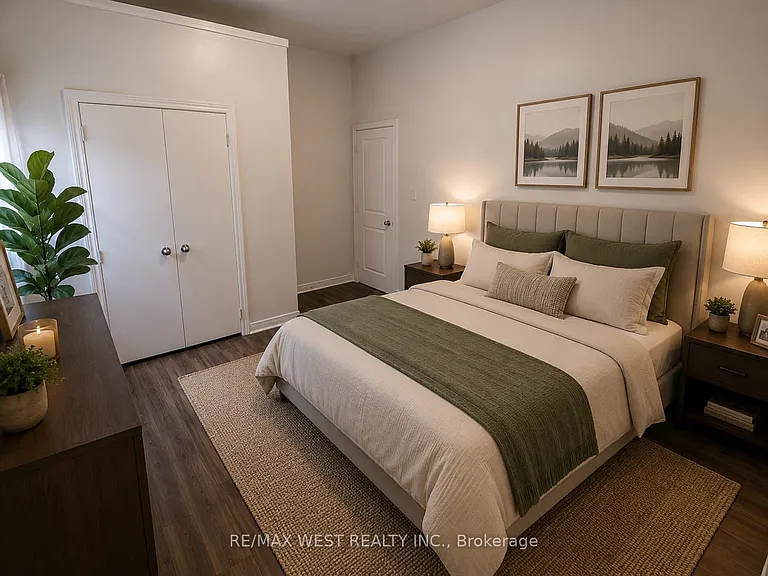 2089 Dufferin St #1 — Photo 10