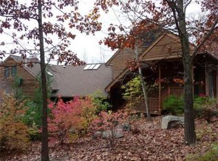 18 Crest Rd, Natick, MA 01760