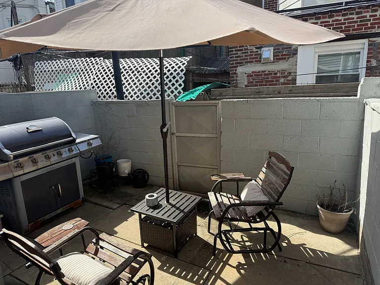 1832 S Mole St — Photo 11