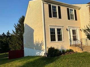 21126 Hedgerow Ter, Ashburn, VA 20147