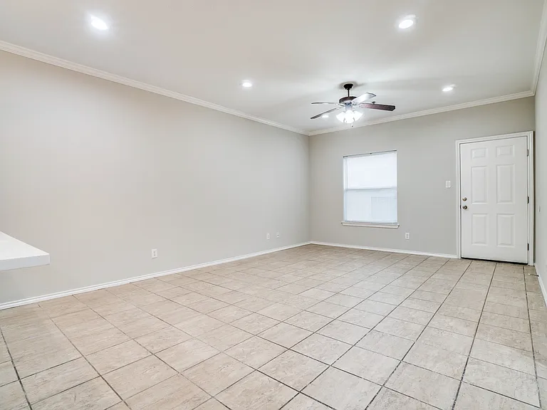 4923 Ali Ave — Photo 3