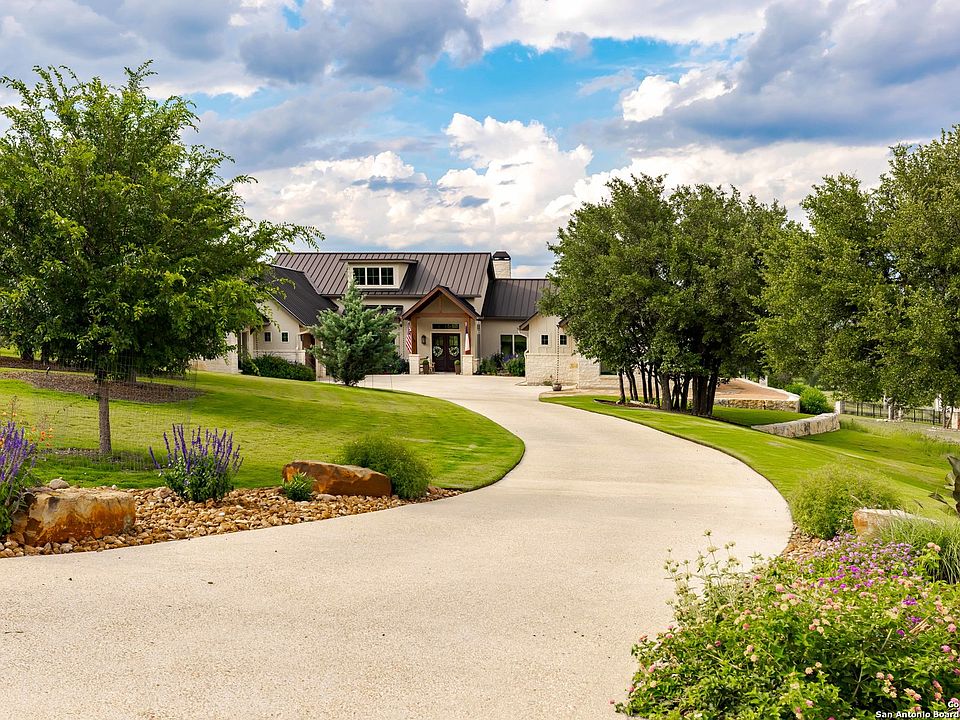 1st image of 3440 Comanche Trace Dr