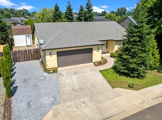 3605 Knight Ln, Anderson, CA 96007