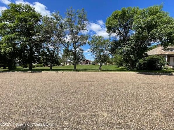 380 Veigel Ave, Gladstone, ND 58630