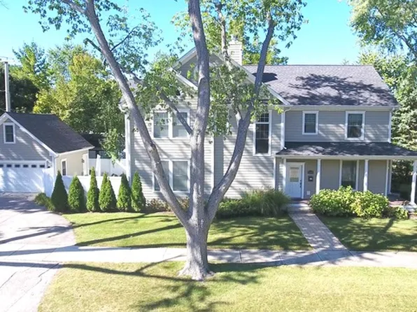 1103 Hazel Ave, Deerfield, IL 60015
