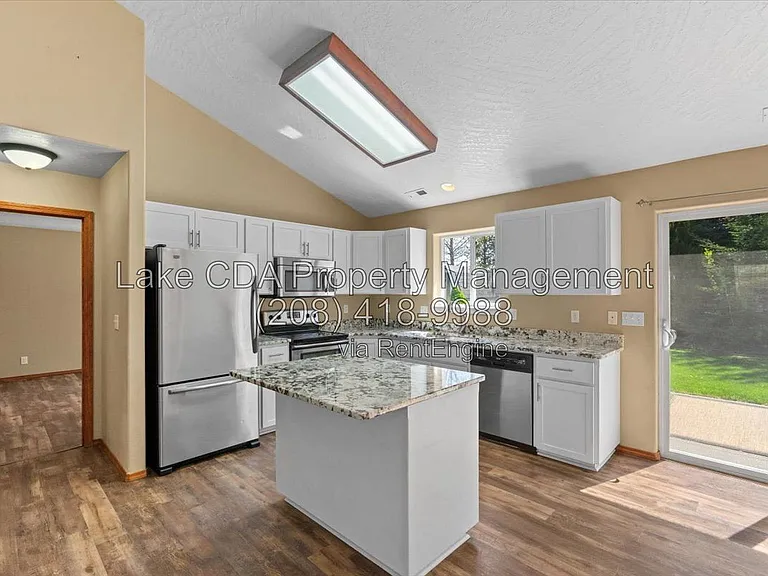 8920 N Torrey Ln — Photo 7