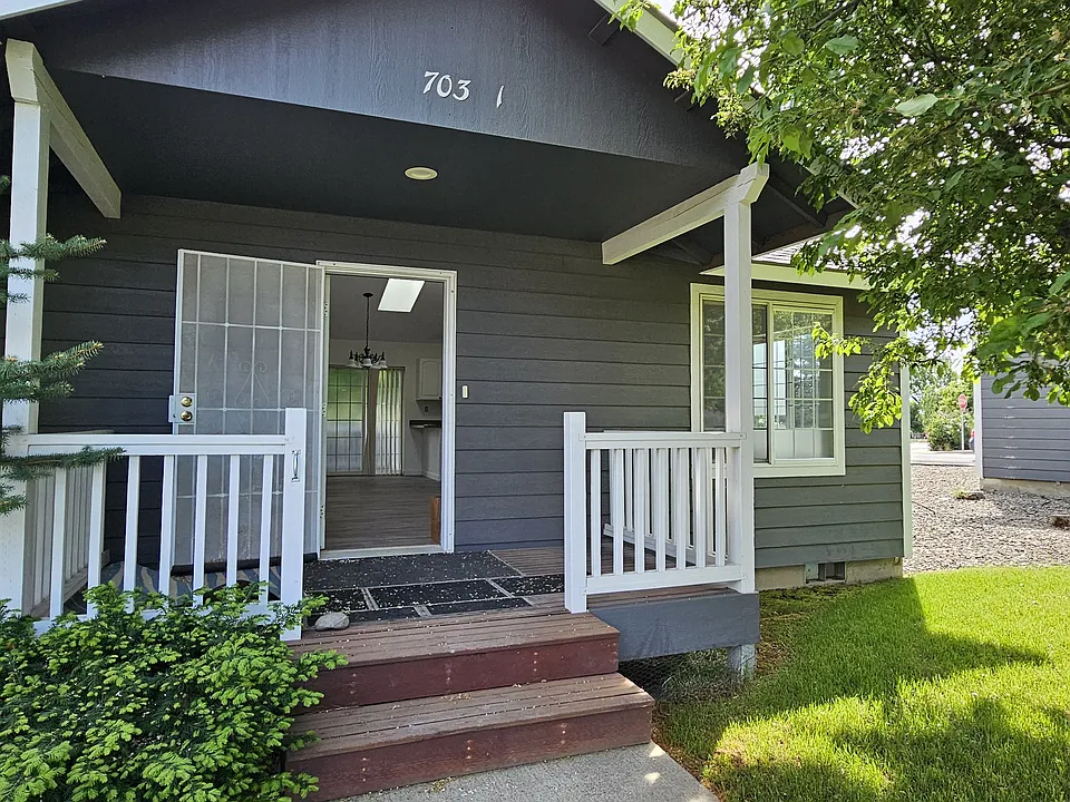 703 Sanders Rd #1