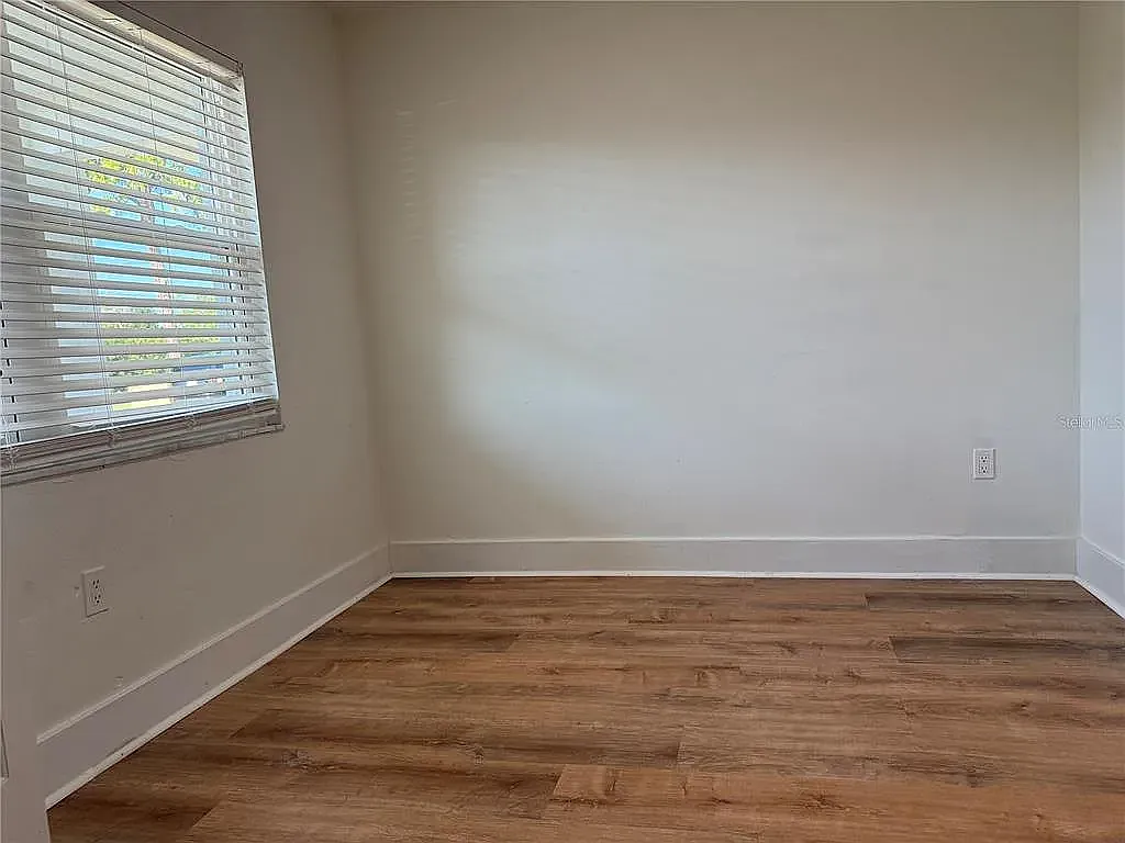 1 bed, 1.5 bath, 720 sqft, $1,250 — Photo 3