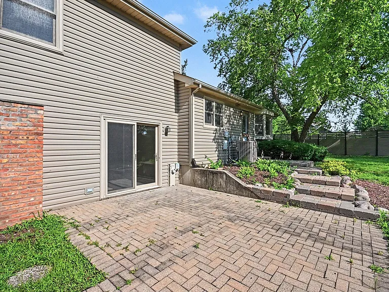 5195 Castaway Ln — Photo 22