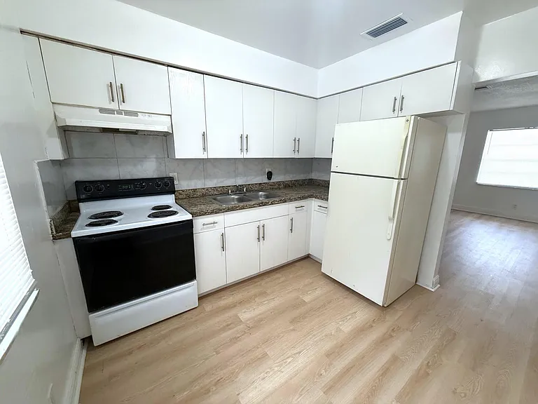 4130 NW 31st Ter #1 — Photo 5