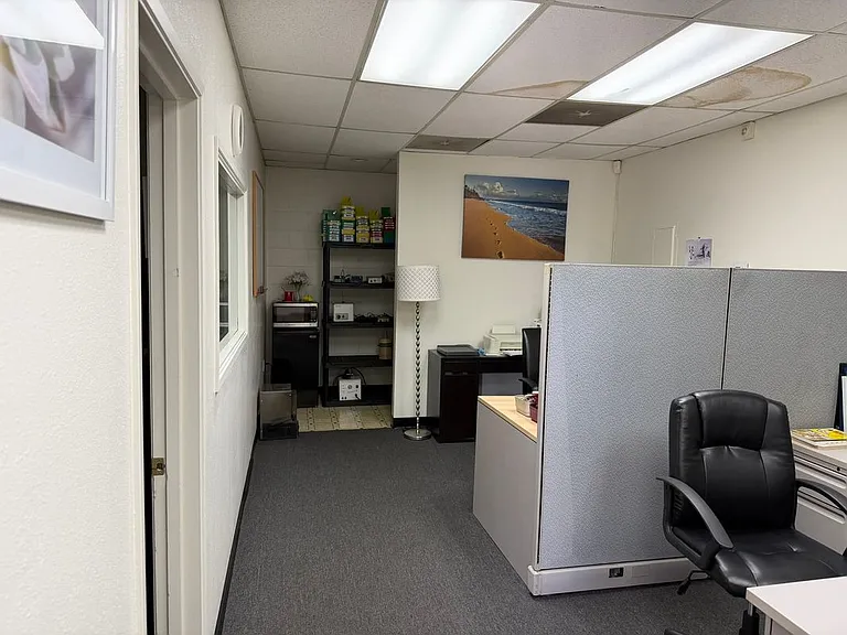 2530 W Whittier Blvd #8 — Photo 5