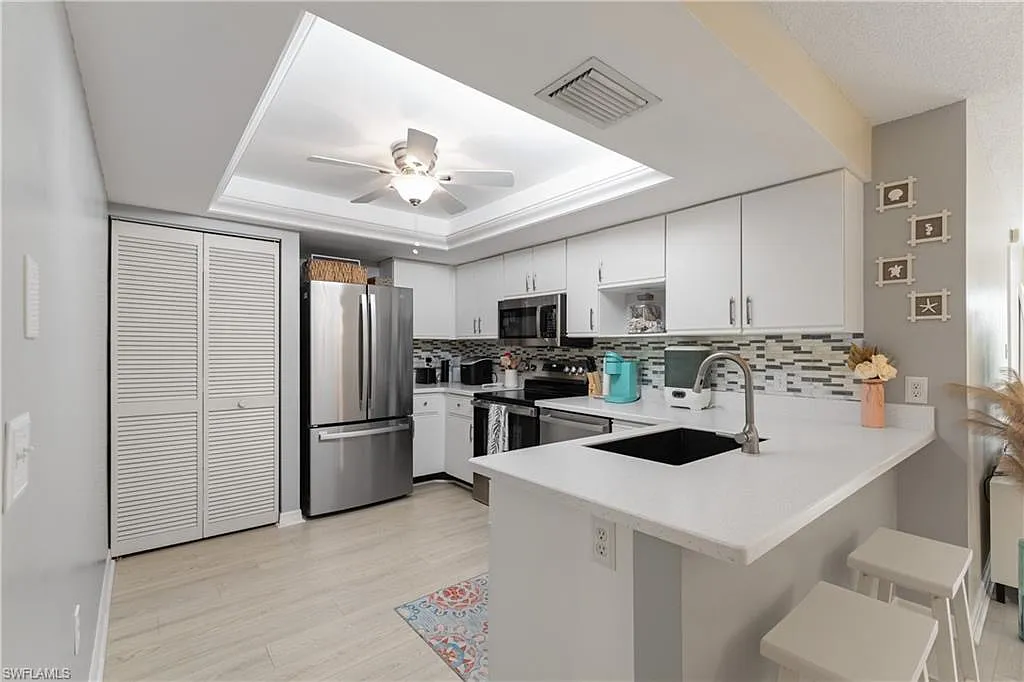 2 bed, 1140 sqft, $2,200 — Photo 1