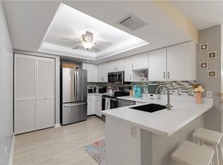 809 Augusta Blvd APT 6, Naples, FL 34113