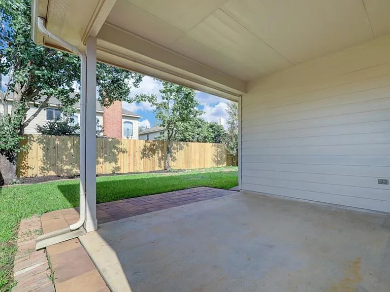 6422 Richland Hills Dr — Photo 8