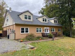 4345 Mill Rd #1, Emmaus, PA 18049