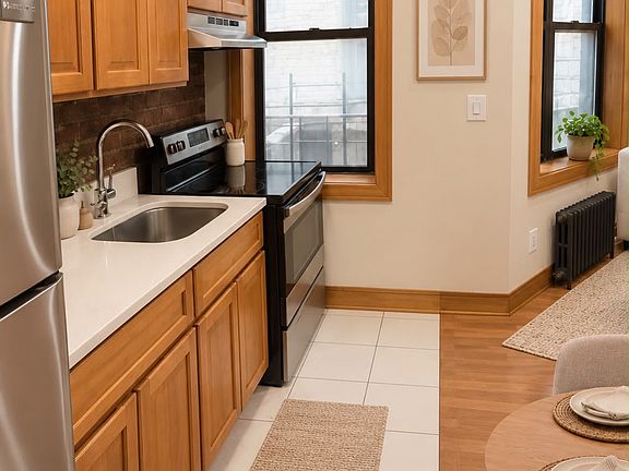 2nd image of 562 Morris Ave APT 1