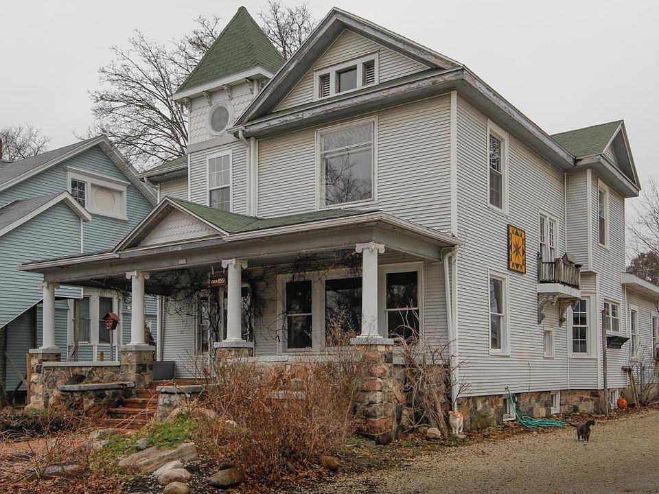 502 E Chicago Rd-101