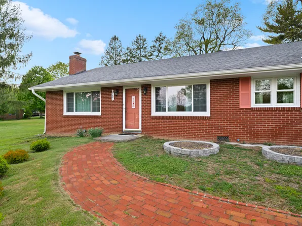 167 Mayapple Trl, Lewisburg, WV 24901