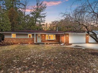 1023 Laverne Dr, Green Bay, WI