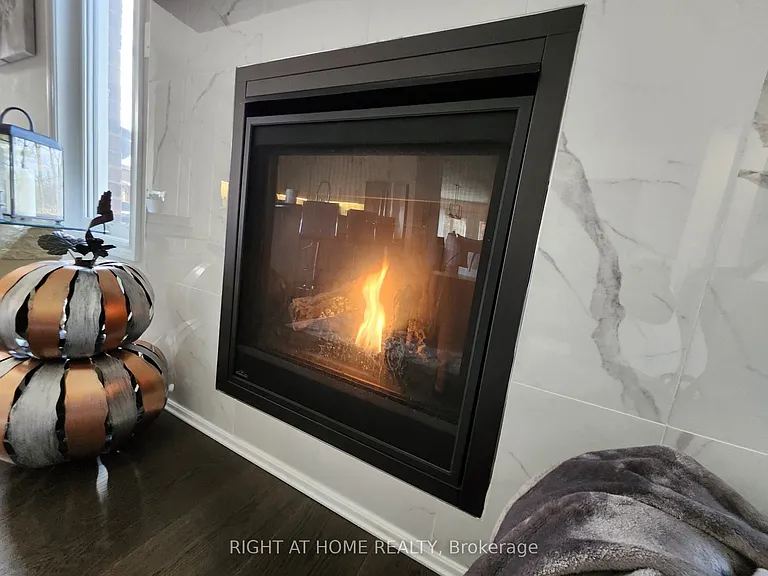 84 Diamond Valley Dr — Photo 14