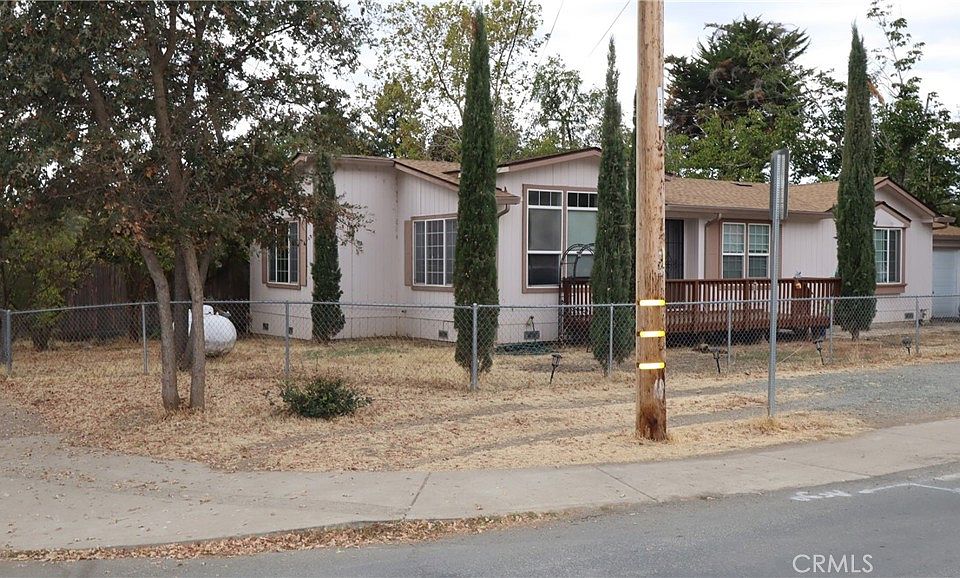 1st image of 3835 Country Club Dr