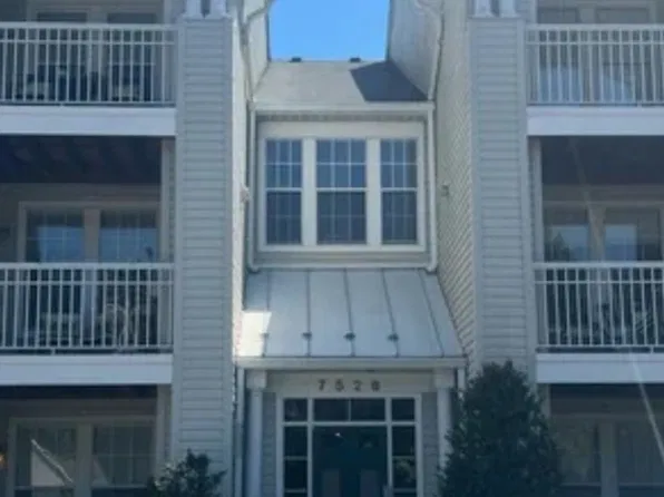 7526 Coxton Ct Unit E, Alexandria, VA 22306