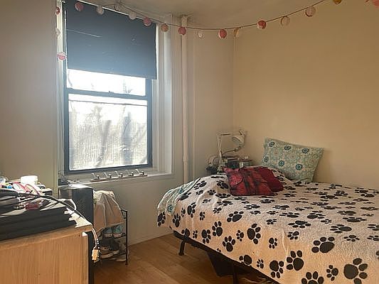 3rd image of 2463 27th St #3