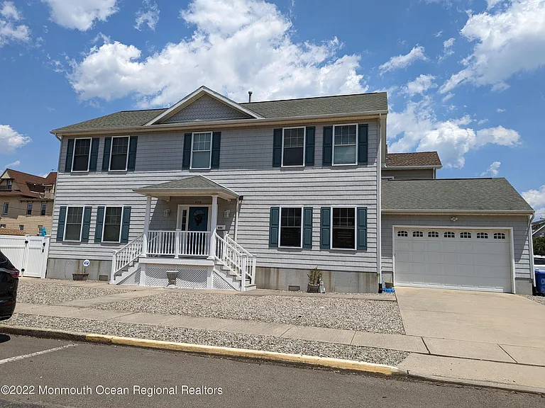 808 Boston Ave — Photo 1
