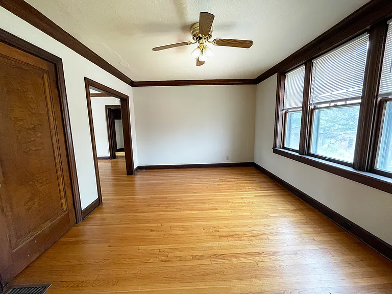 6650 Oakland Ave — Photo 6