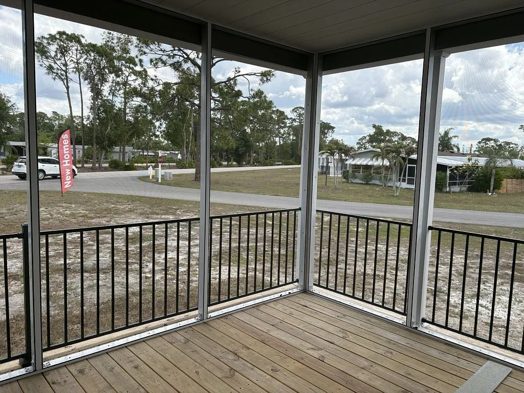 2 bed, 2.0 bath, 1460 sqft, $1,399 — Photo 3