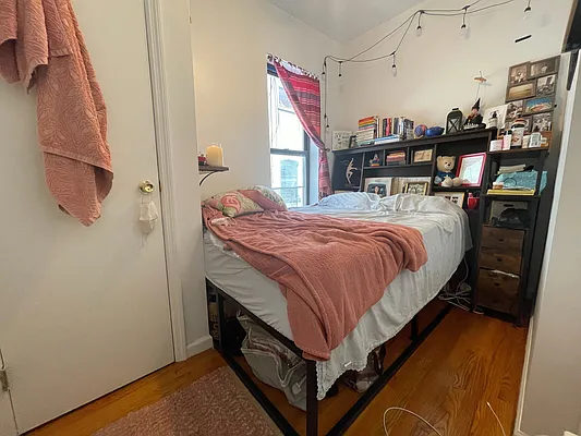 Rented by Keller Williams NYC | media 12