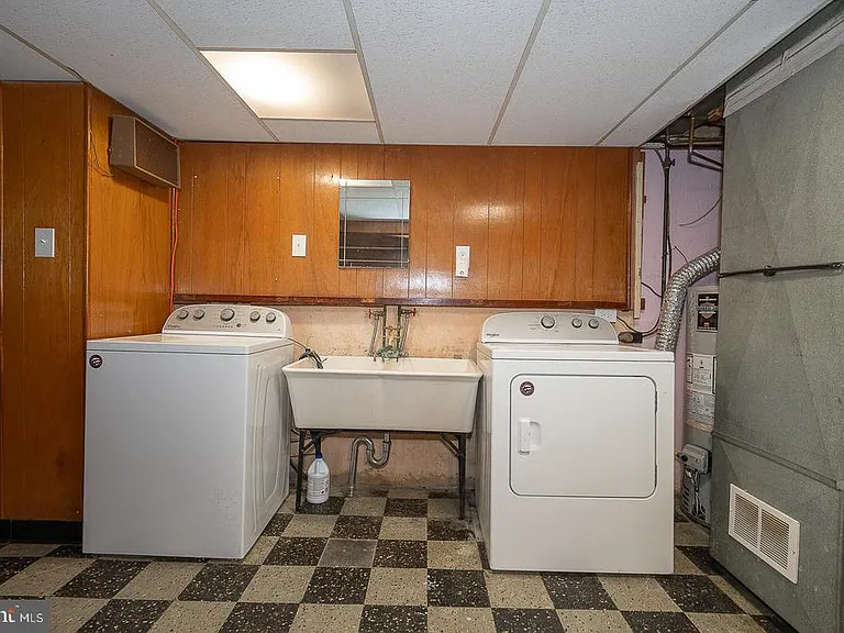 130 Ivy Ct — Photo 6