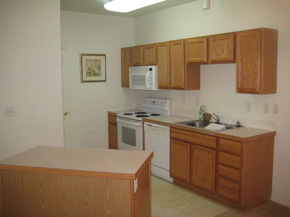 All appliances are maintained by the landlord.