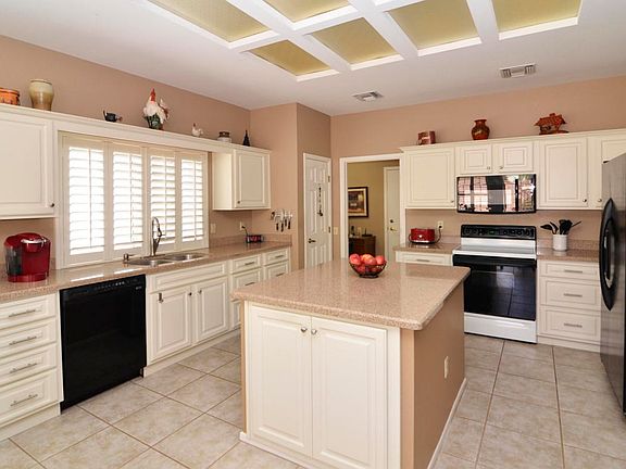 5th image of 1043 E Desert Glen Dr
