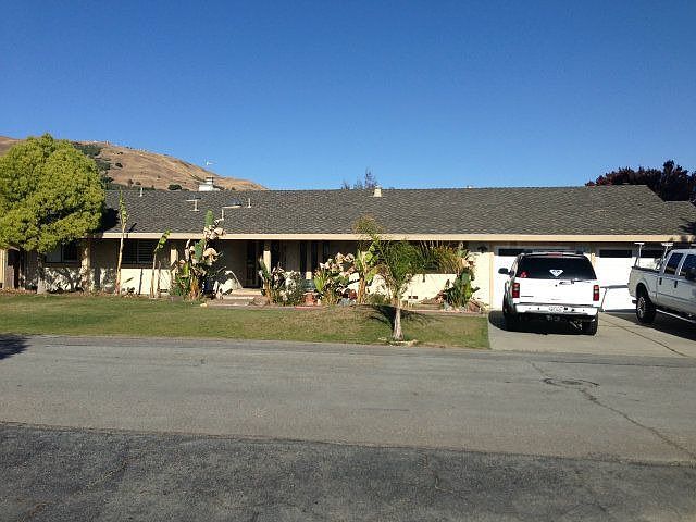 2nd image of 15755 Oakridge Ct