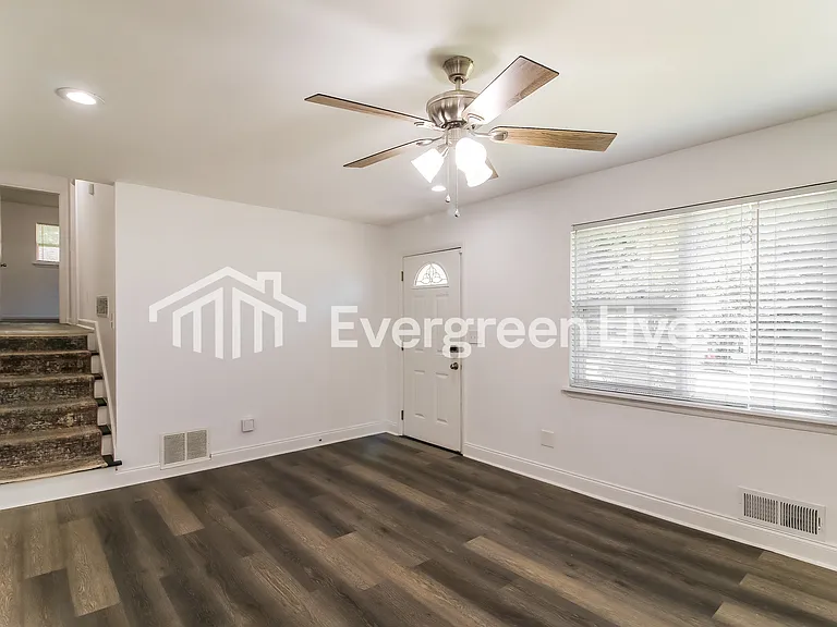 7443 Mockingbird Trl — Photo 3