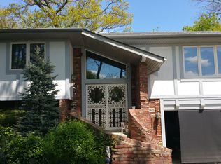 8360 W 100th Pl, Palos Hills, IL