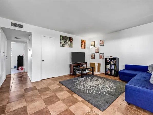 936 Junipero Dr, Duarte, CA 91010