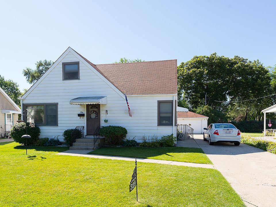 1st image of 329 Armitage Ave
