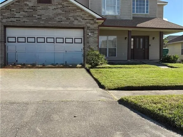 2241 Brighton Pl, Harvey, LA 70058