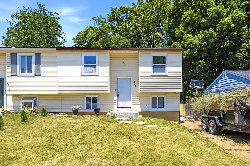 272 Ternwing Dr