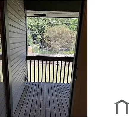 411 Creek St #C — Photo 13