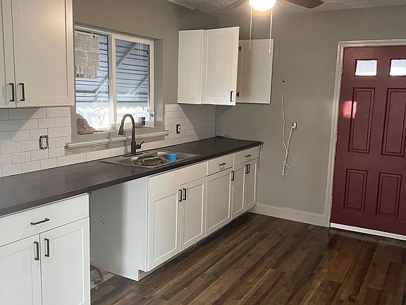 5th image of 70 Belvidere Ave